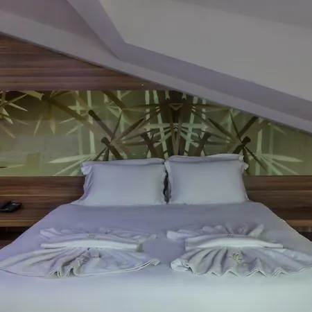 Ferman Sisli 4*