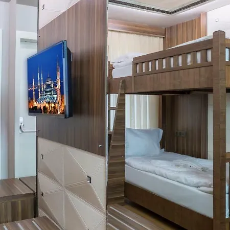 Ferman Sisli Hotel 4*