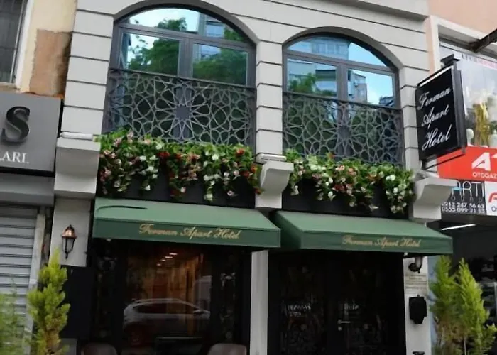 Ferman Sisli מלון 4*