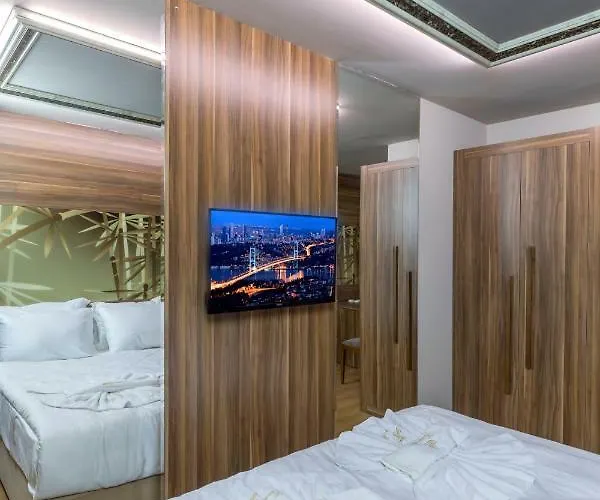 Ferman Sisli מלון